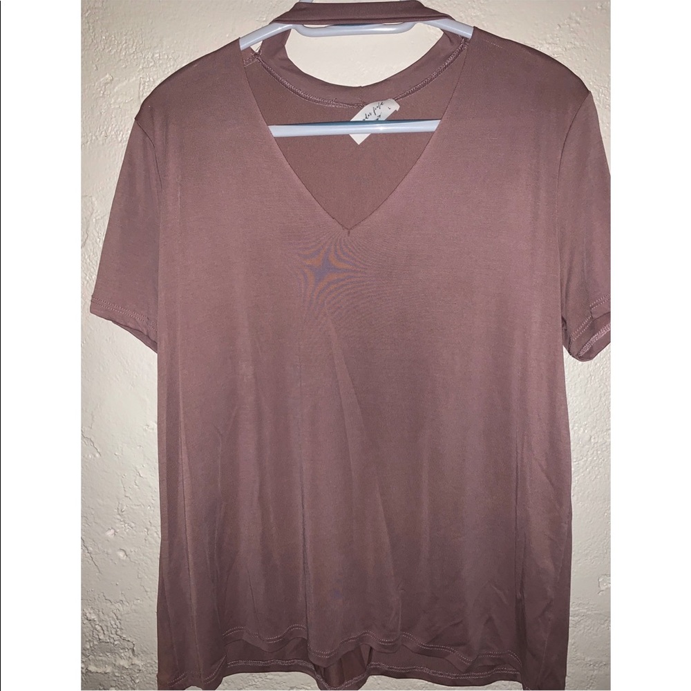 v neck choker tee